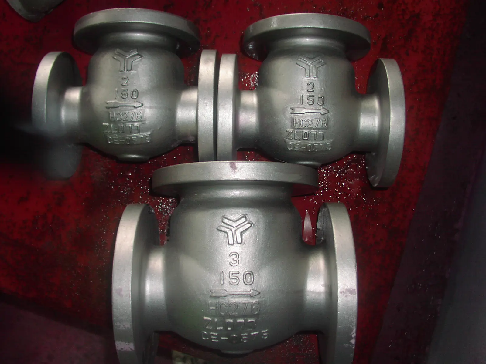 Flanged swing check valves