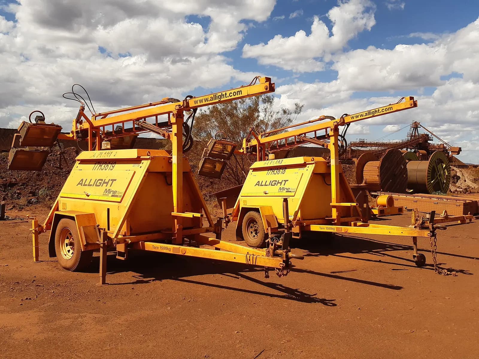Mobile diesel light towers