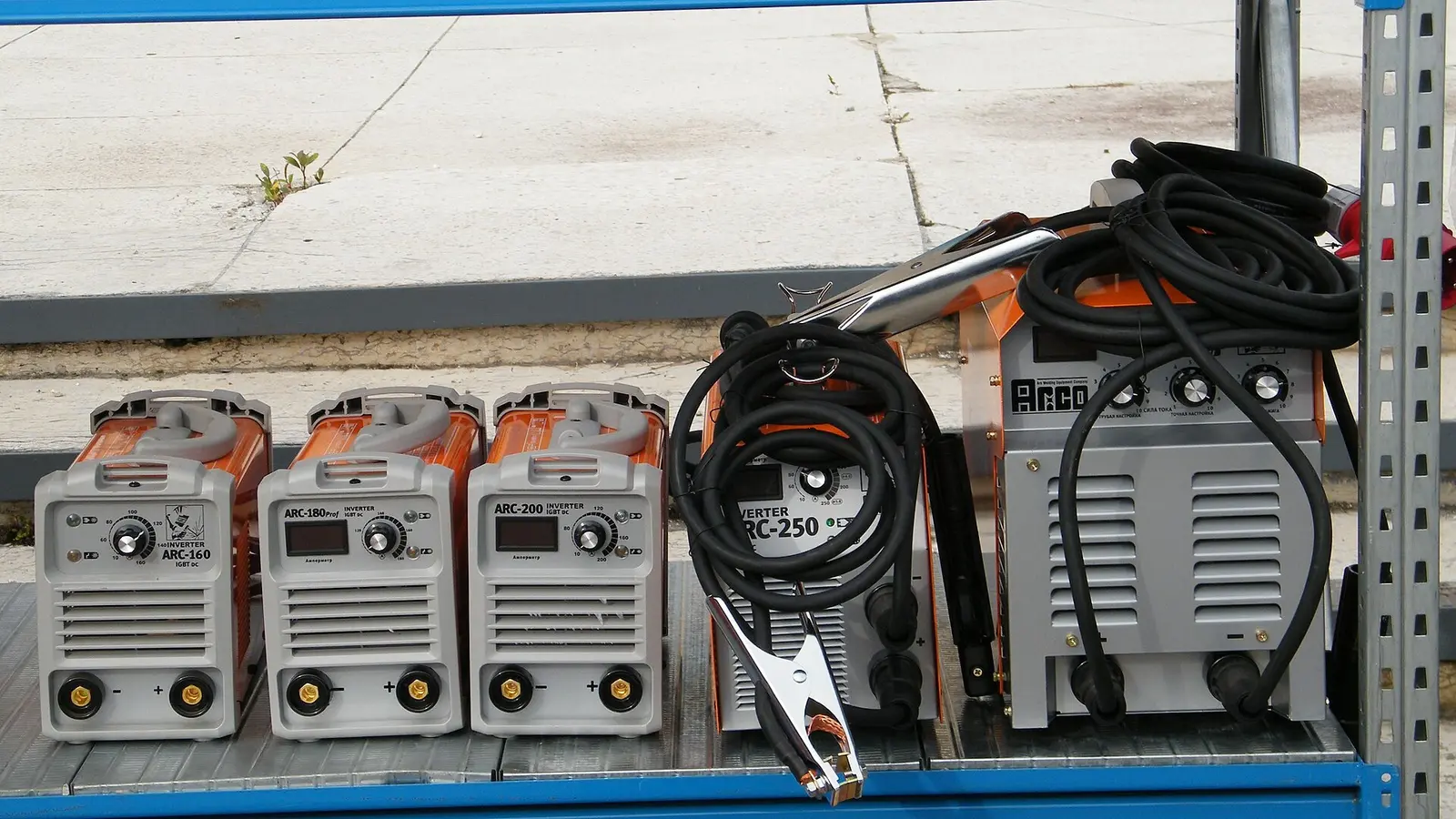 Inverter welding machines