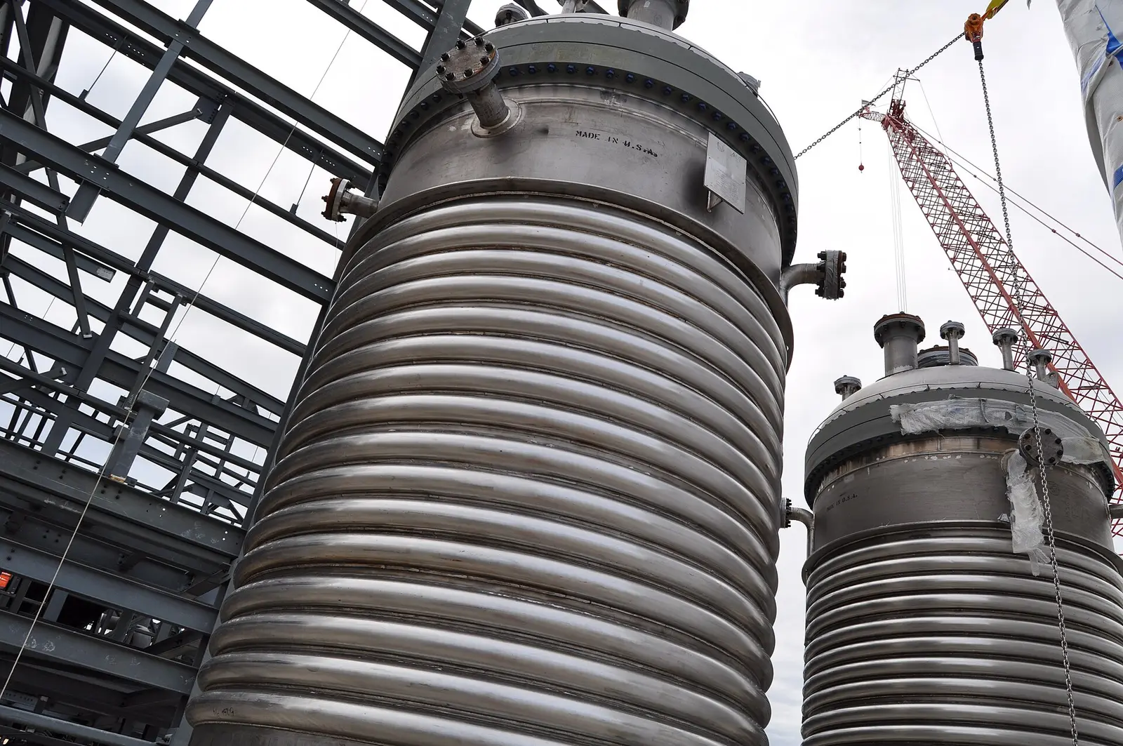 Jacketed stainless steel reactor vessels