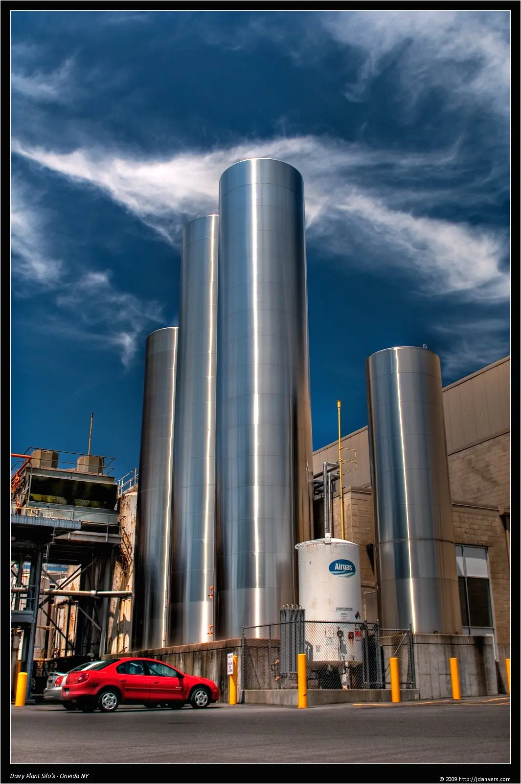 Stainless steel liquid storage tank